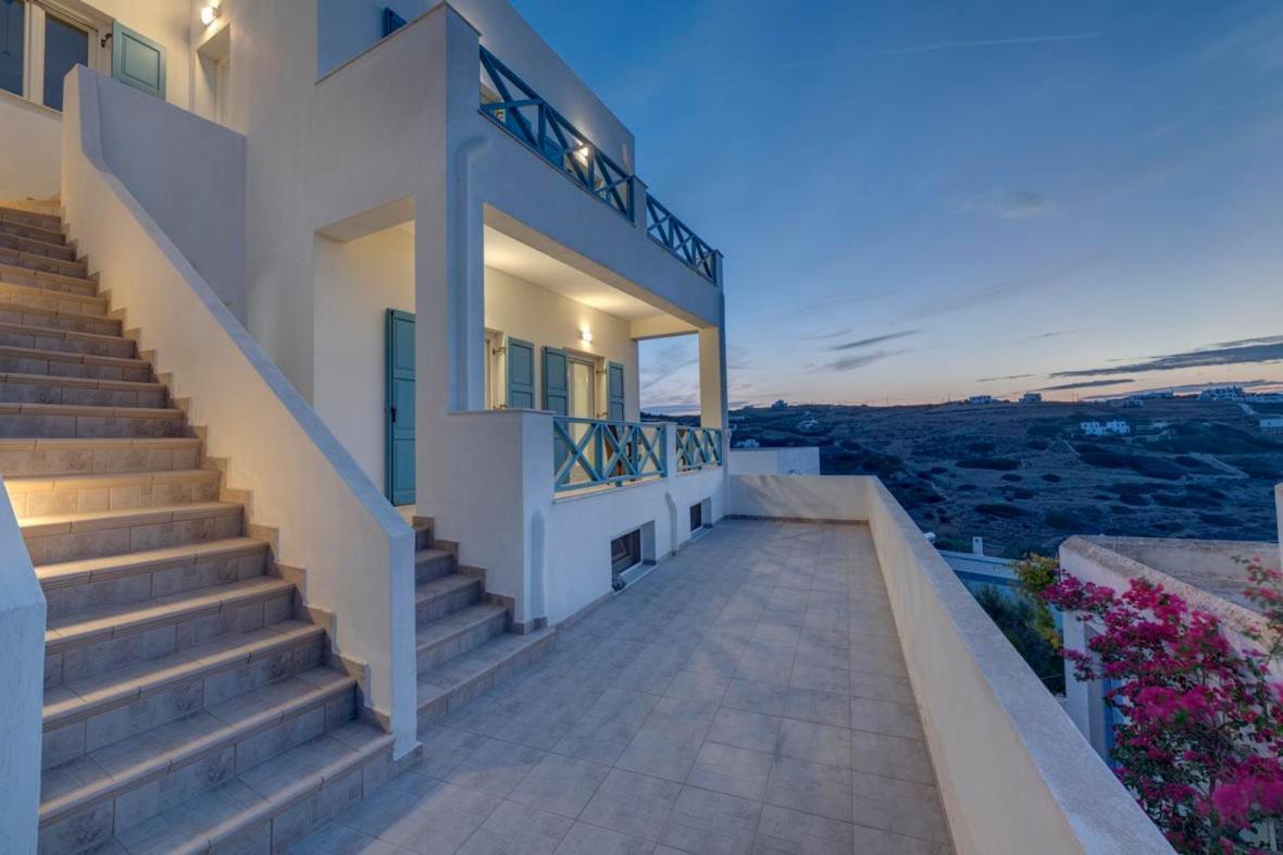 Waterview Apartments Kini Exterior photo